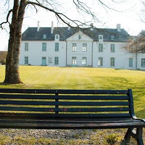 Saint-Jean-de-Boiseau Surprenantes - Chateau Du Pe Exterior photo