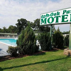 Tahlequah Oak Park Motel Exterior photo