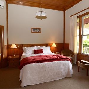 ניו פלימות' Villa Heights Bed And Breakfast Exterior photo