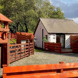 The Wee Ludging Cottage, Rashfield, By דונון Exterior photo