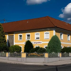 מלון Asten Gaestehaus Stoegmueller Exterior photo