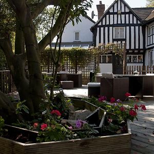 Eastcote The Tudor Hotel Exterior photo