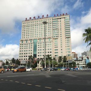 האיקו Sun City Hotel Exterior photo