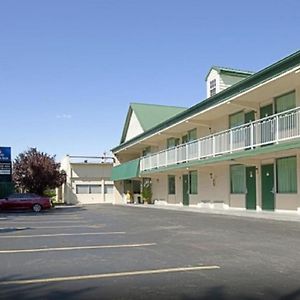 Americas Best Value Inn פוטסטאון Exterior photo