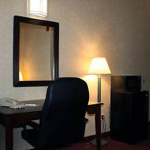 Comfort Suites Detroit/וורן Exterior photo