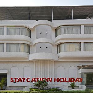 נאווי מומבאי Staycation Holiday Exterior photo