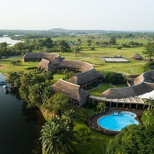 Akosombo The Royal Senchi Hotel And Resort Exterior photo
