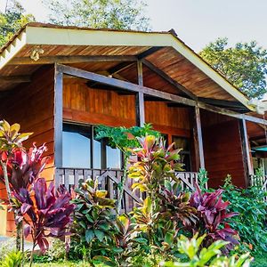 ביחגואה Heliconias Rainforest Lodge Exterior photo