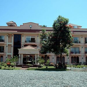 מלון Davao City Chateau Del Mar Exterior photo