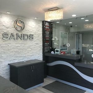 ריברסייד Sands Motel Exterior photo