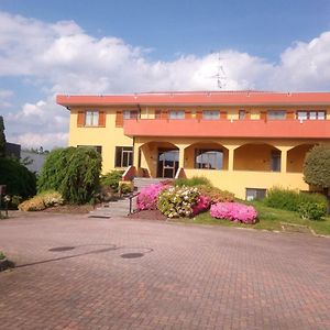 Romagnano Sesia Hotel Baiardo Exterior photo