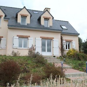 הוילה Saint-Vincent-sur-Oust Maison Exterior photo