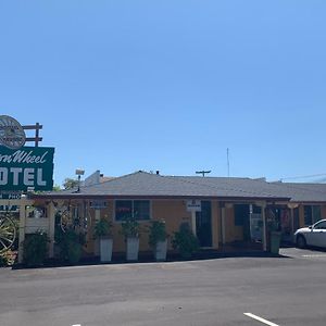 סלינס Wagon Wheel Motel Exterior photo