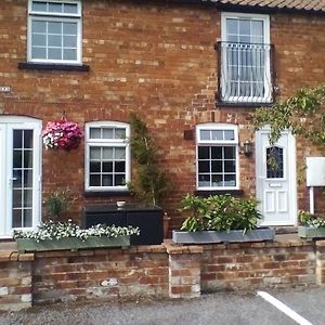 Metheringham The Lincolnshire Poacher Inn Exterior photo