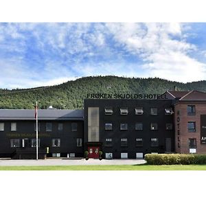 Mosjøen Froken Skjolds Hotel Lyngengarden Exterior photo