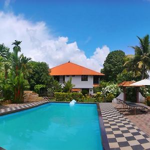 Alappuzha Green Palace Ayurveda Resort, Alleppey Exterior photo