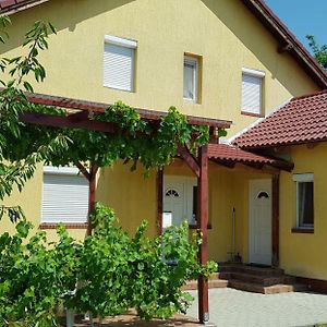 דירות Mórahalom Pataki House Exterior photo