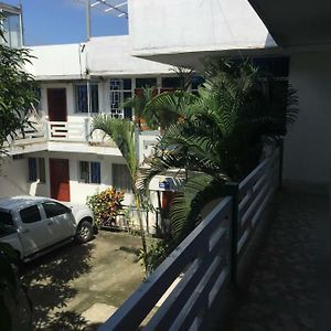 מלון פדרנאלס Hostal Sarai Exterior photo