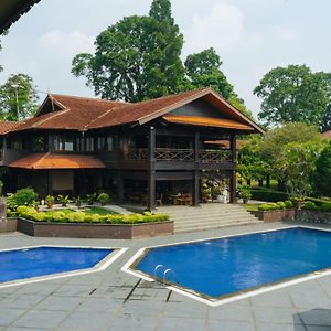מלון בוגור Reddoorz Premium @ Lido Sukabumi Exterior photo