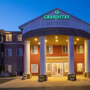 Grandstay Hotel & Suites אמס Exterior photo