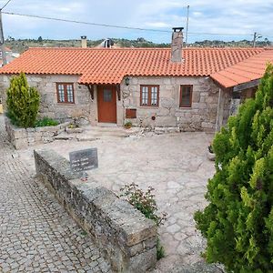 מלון סורטליה Casas Da Lagarica Exterior photo