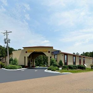 Red Roof Inn & Suites Jackson - Richland Exterior photo