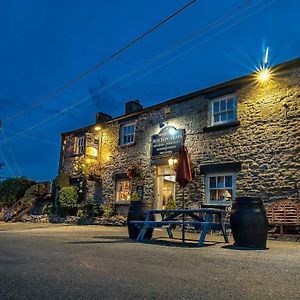 מלון ריצ'מונד Bolton Arms Downholme Exterior photo