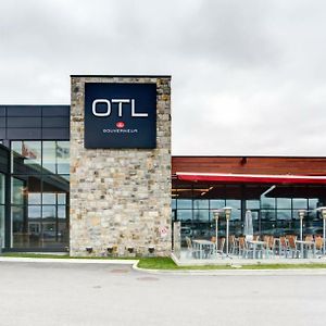 Otl Gouverneur Chicoutimi Exterior photo