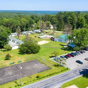 מאונט פוקונו Chestnut Grove Family Resort Exterior photo