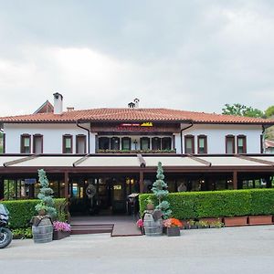 Zlaten Rozhen Family Hotel- Monument Of Cultural Significance Exterior photo