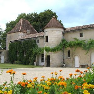 לינה וארוחת בוקר Le Breuil  Chateau De La Tour Du Breuil Exterior photo