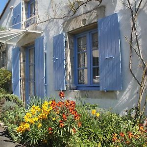 הוילה Saint-Gelais La Maison Bleue Exterior photo