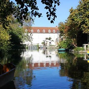 לינה וארוחת בוקר Le Moulin De בסק Exterior photo