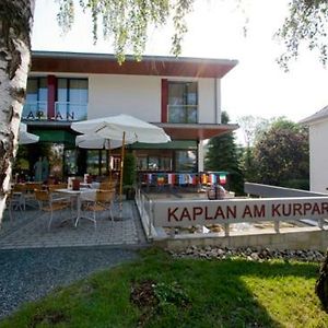 מלון באד טצמנסדורף Kaplan Am Kurpark Exterior photo