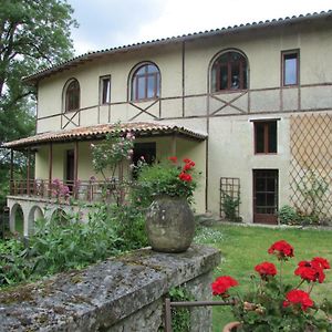 לינה וארוחת בוקר ז'ונזאק Moulin De La Grave Exterior photo