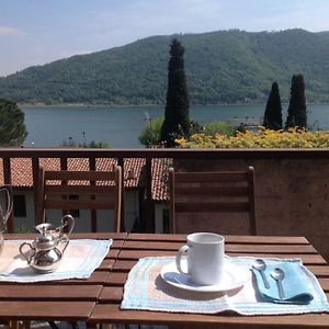 הוילה סרניקו Terrazza Sul Lago Di Iseo Exterior photo