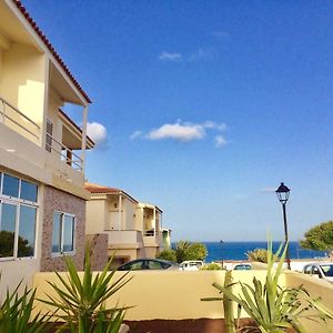 דירות פוארטו דל רוסריו Apartamento Playa Blanca Holiday Exterior photo