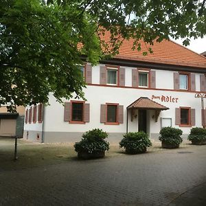 דירות באדן-באדן Gasthaus Zum Adler Exterior photo