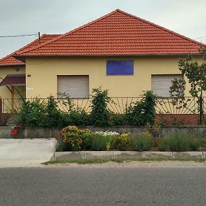 דירות Mórahalom Abigel Apartman Exterior photo