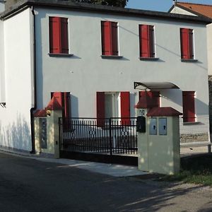 דירות Pianzano Casa Rossa Exterior photo