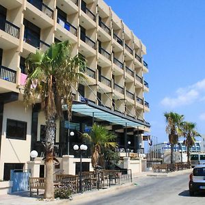 סיינט פול ביי Canifor Hotel Exterior photo