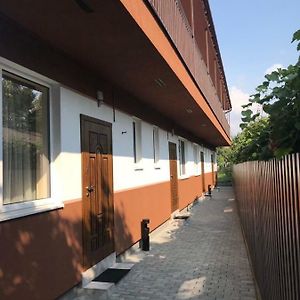 מוקצ'בה Modern Apartments Exterior photo