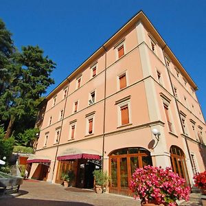 Bazzano Alla Rocca Hotel Conference & Restaurant Exterior photo