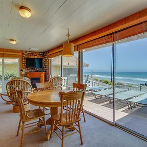 הוילה קיוקוס Coastal Coziness Exterior photo