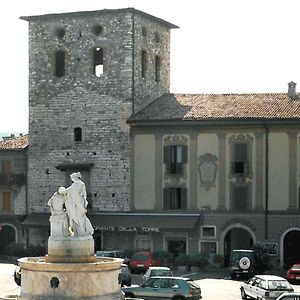 טרסקורה בלנאריו Albergo Ristorante Della Torre Exterior photo