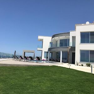 פומוס Elite Sea View Villa Exterior photo