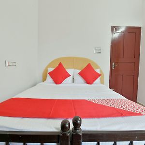 מלון Alappuzha Oyo 15434 Hilton Residency Exterior photo