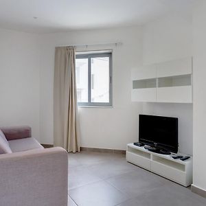 Tal-Franciz Cozy 1 Bedroom Apartment In St Julians, Best Location Exterior photo