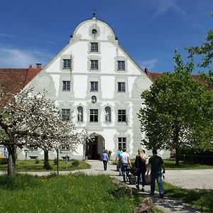 בנדיקטבאורן Zentrum Fur Umwelt Und Kultur - Gastehaus Und Jugendbildungseinrichtung Im Maierhof Exterior photo