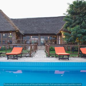 Kahendero Ihamba Lakeside Safari Lodge Exterior photo